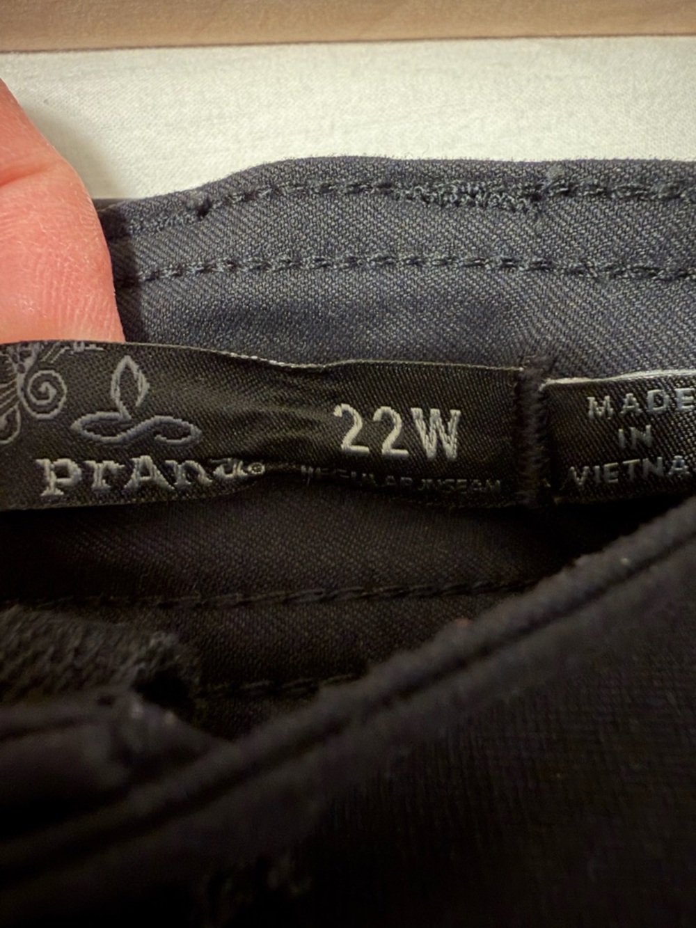 prAna Halle Hiking Pants Women's 22W Short Black Stretch Zion Water Resistant